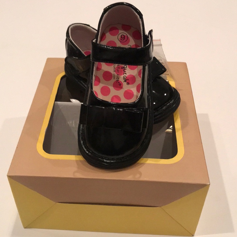 Girls shoes